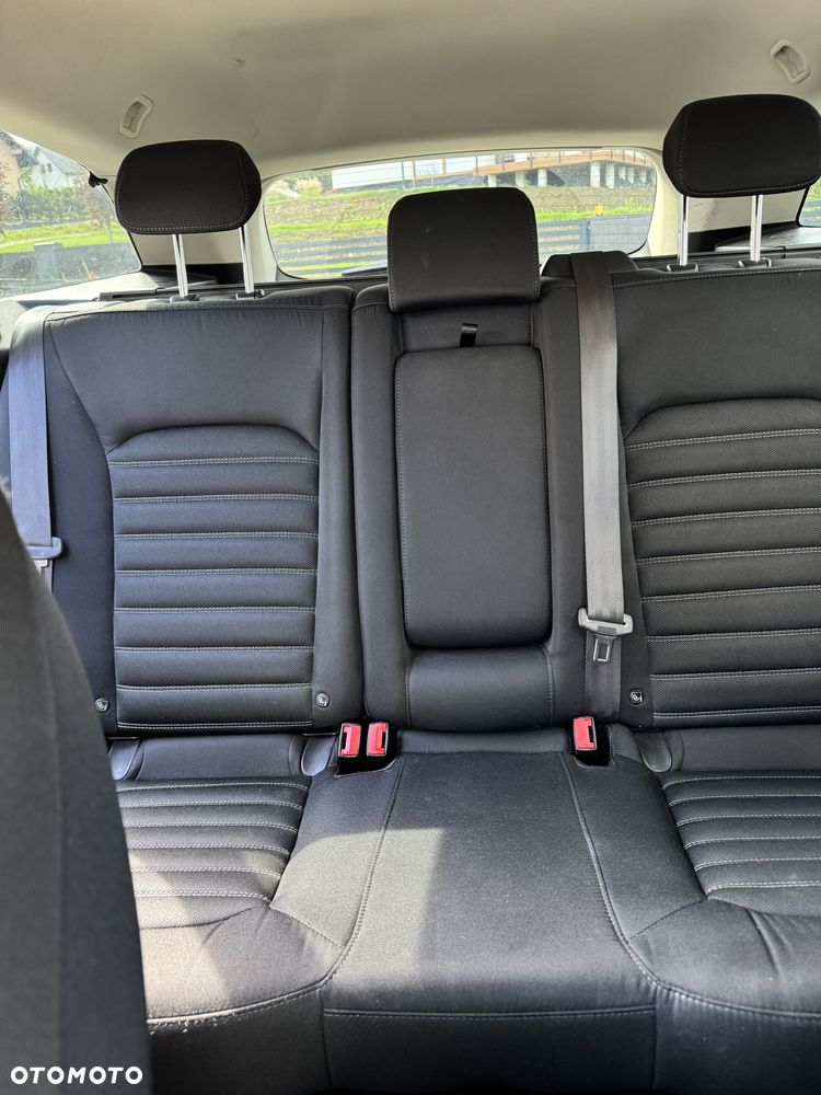 Ford Mondeo - 12