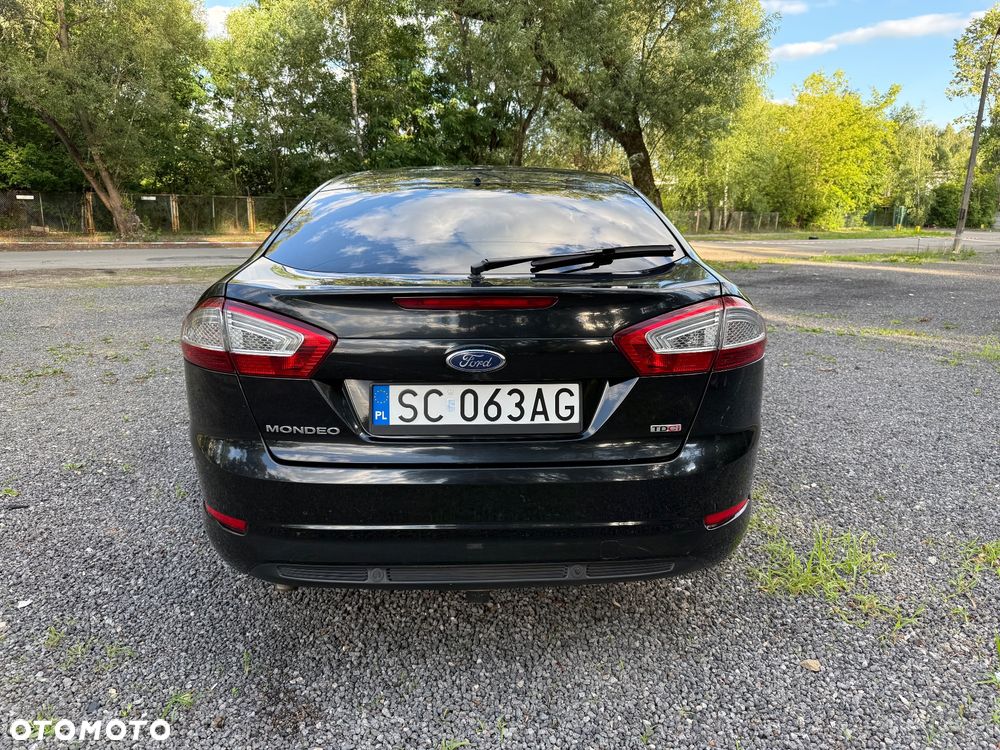 Ford Mondeo 2.0 TDCi Titanium - 11