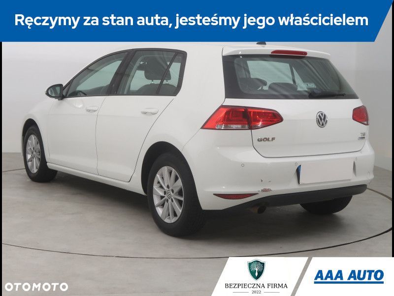 Volkswagen Golf - 5