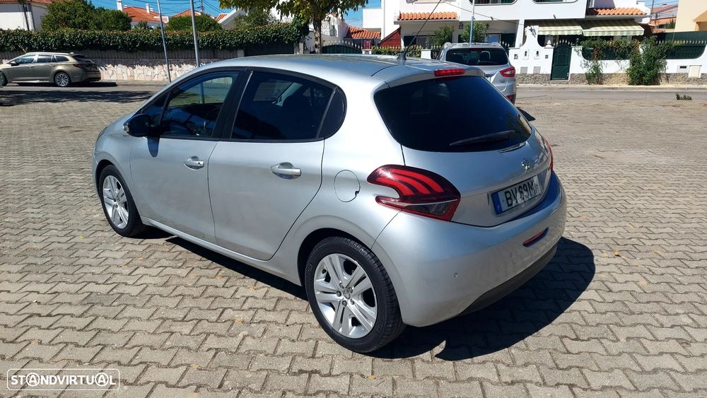 Peugeot 208 82 VTI Style - 28