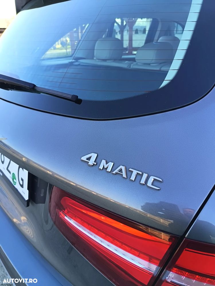 Mercedes-Benz GLC 220 d 4Matic 9G-TRONIC AMG Line - 23