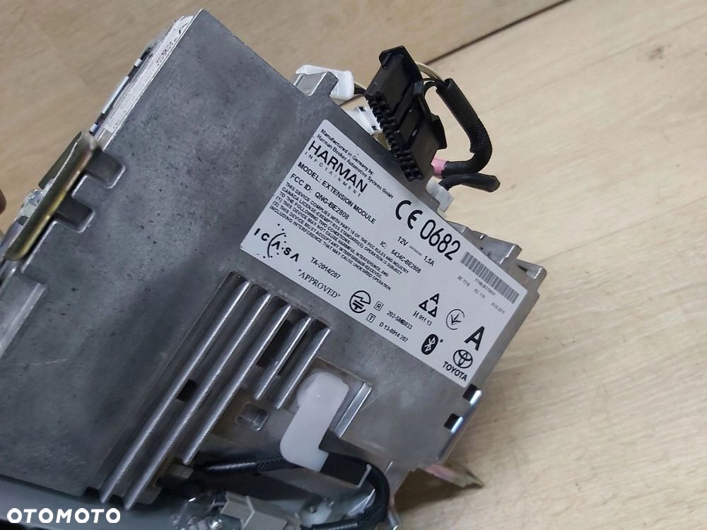 Toyota Auris II radio wyświetlacz 86140-02330 moduł nawigacji 6434C-BE2808 - 6