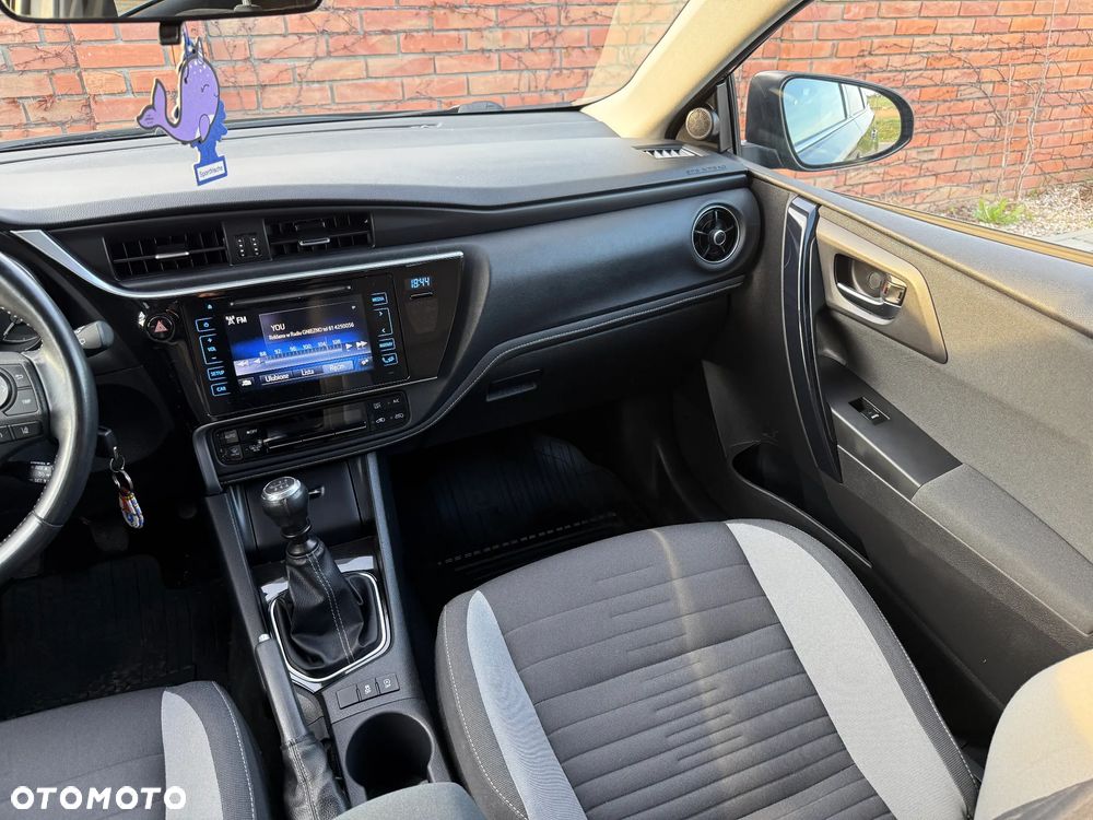 Toyota Auris 1.2 Turbo Edition-S - 14