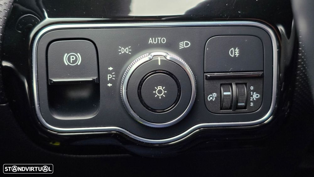 Mercedes-Benz CLA 250 - 13