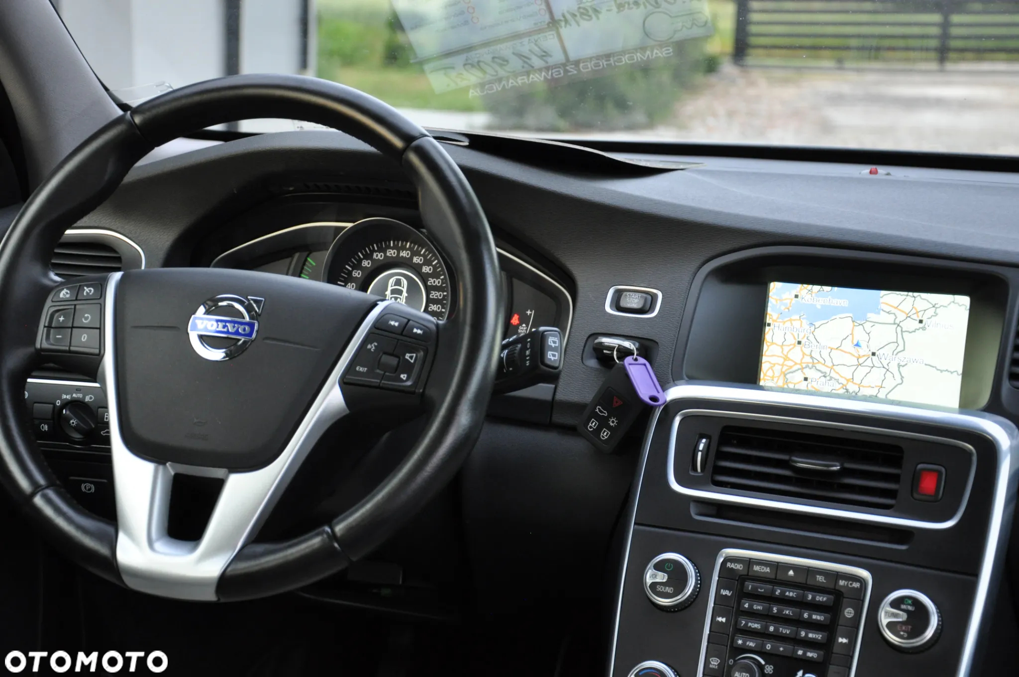 Volvo V60 D4 Drive-E R-Design Summum - 37