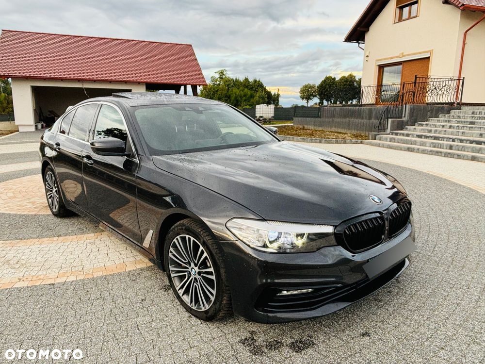 BMW Seria 5 530i xDrive Sport Line sport - 3