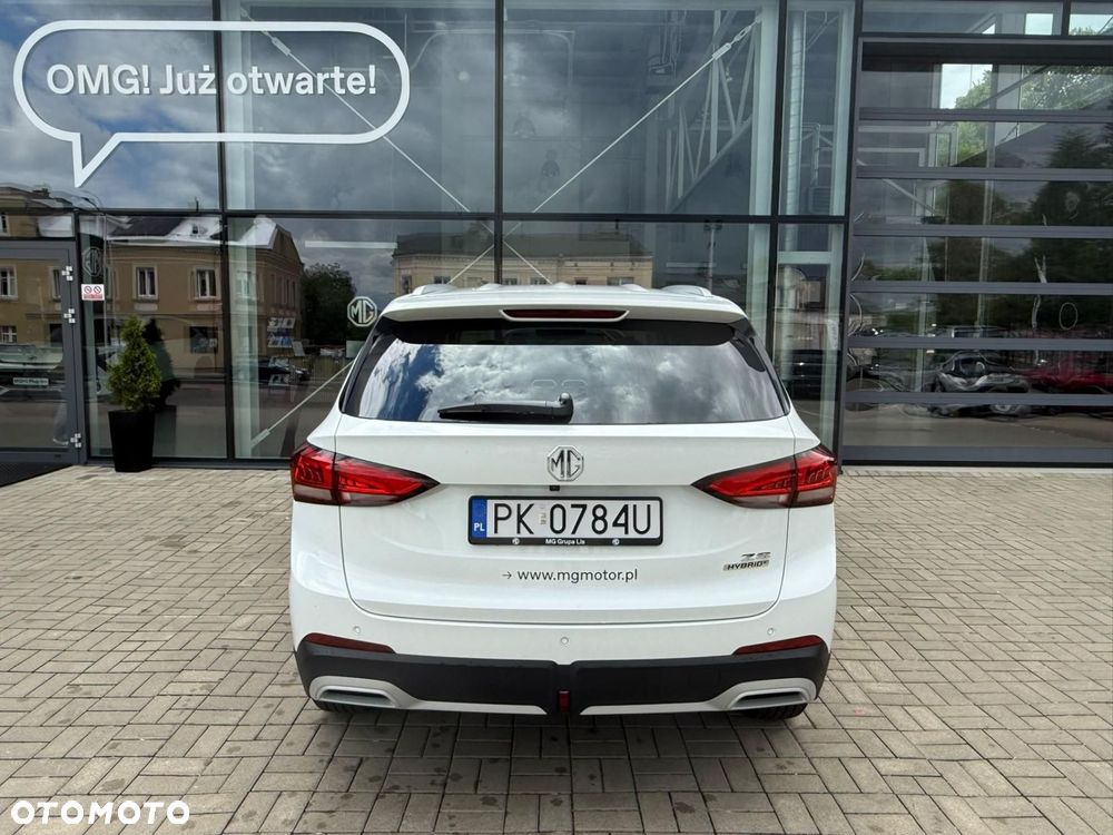 MG ZS Hybrid+ - 12