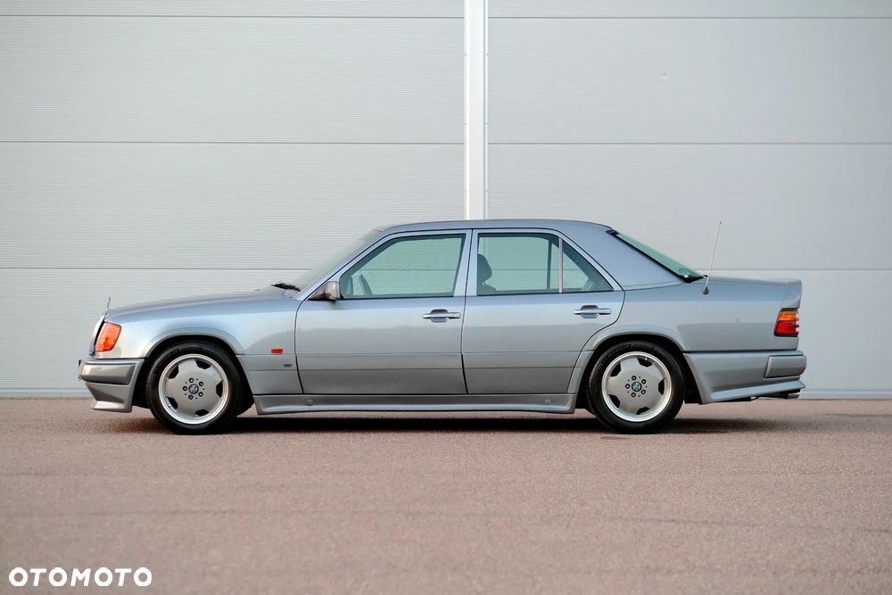 Mercedes-Benz Klasa E - 6