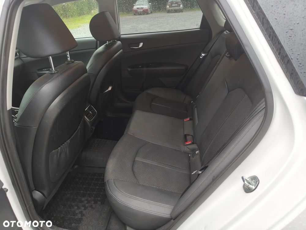 Kia Optima - 15