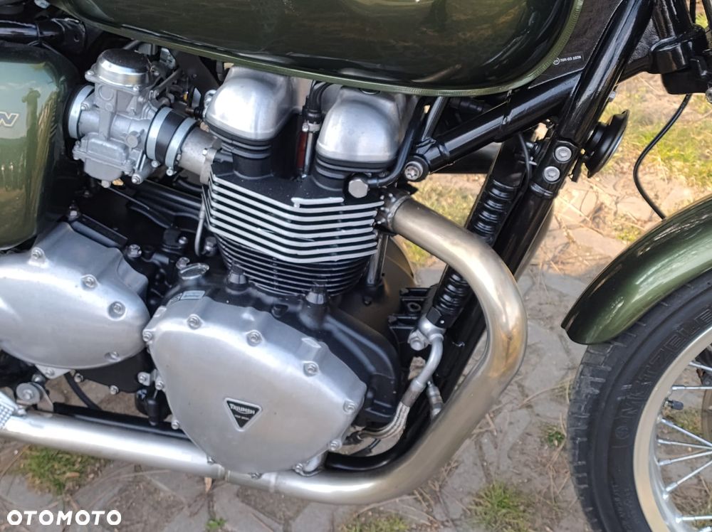 Triumph Thruxton - 10