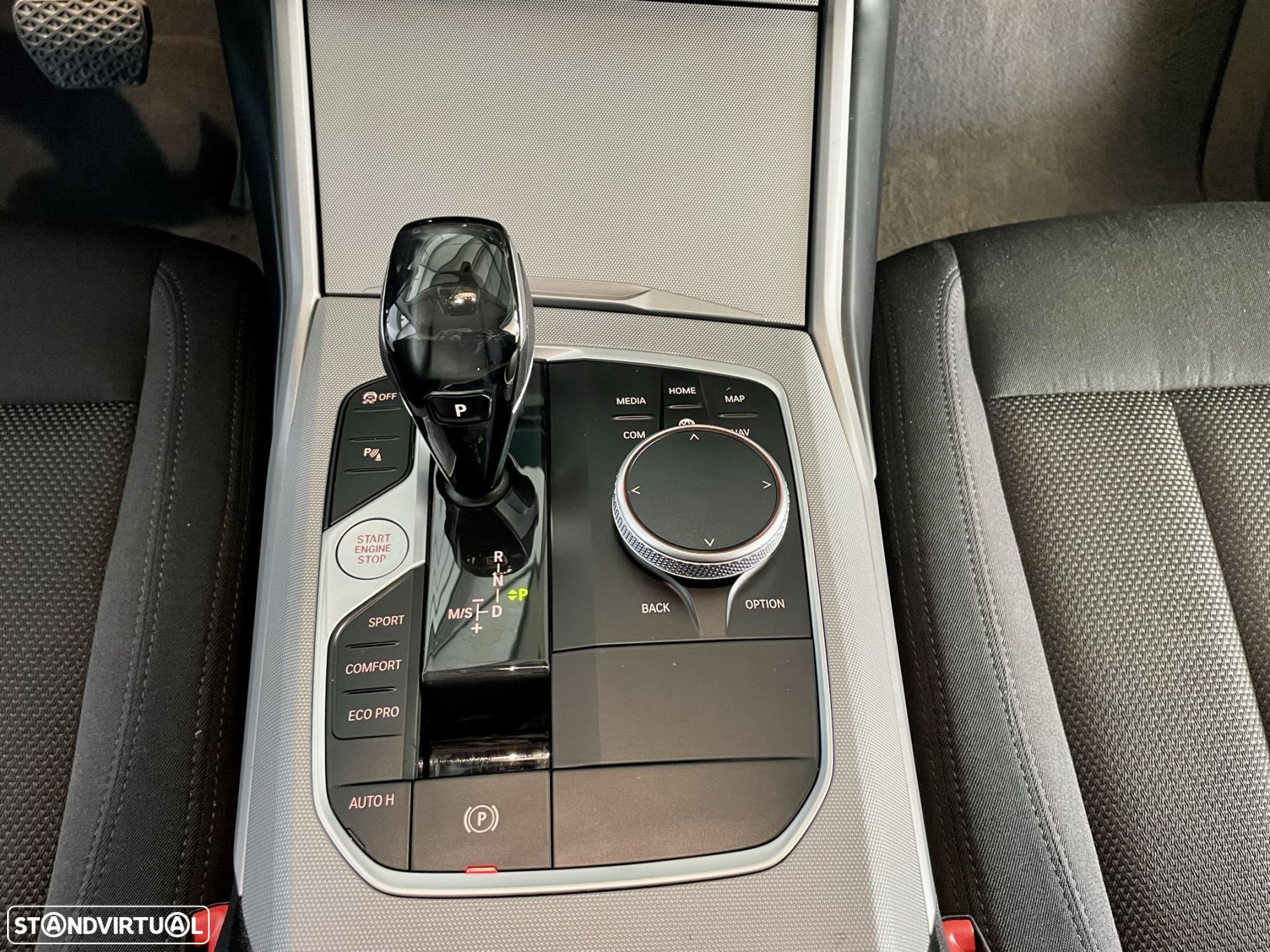 BMW 318 d Touring Auto - 41