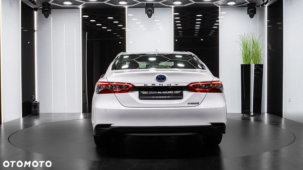 Toyota Camry 2.5 Hybrid Comfort CVT - 6