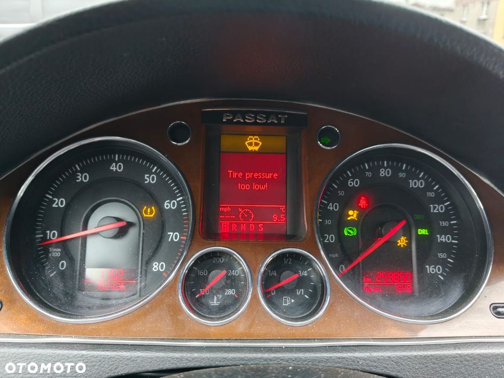 Volkswagen Passat 2.0 FSI Automatik Highline - 22