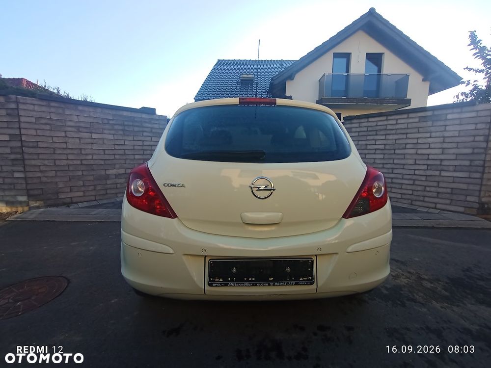 Opel Corsa 1.4 16V Innovation - 13