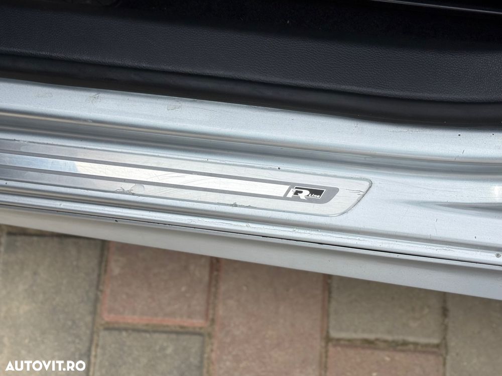 Volkswagen Golf 1.6 TDI DPF Exclusive - 16