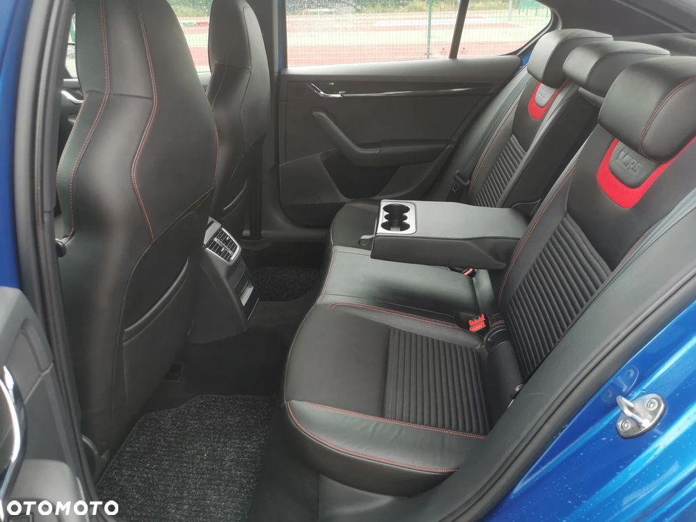 Skoda Octavia 2.0 TDI (Green tec) RS - 10