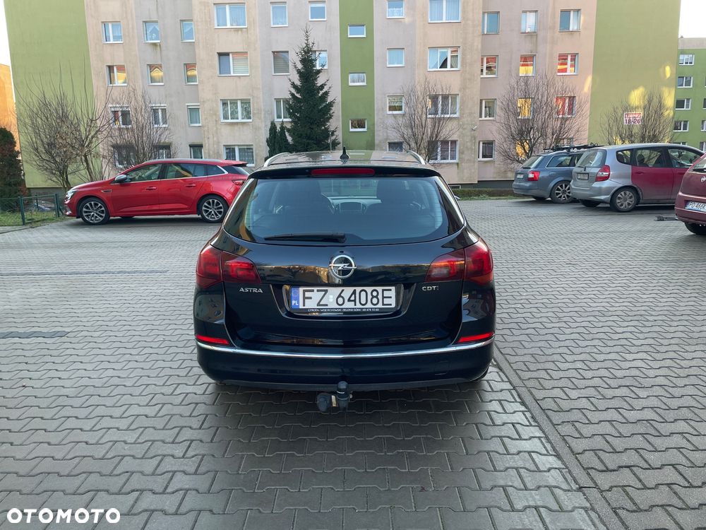 Opel Astra 1.7 CDTI Cosmo - 11
