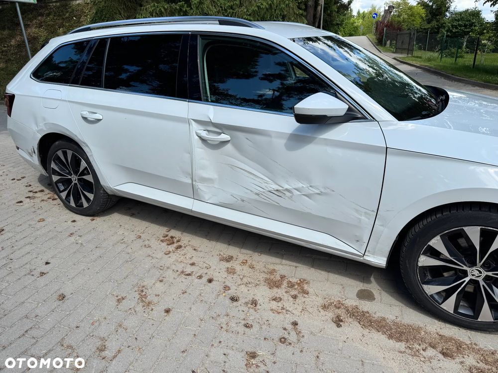 Skoda Superb 2.0 TDI 4x4 DSG Ambition - 6