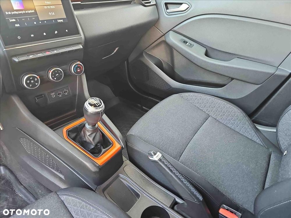 Renault Clio - 20