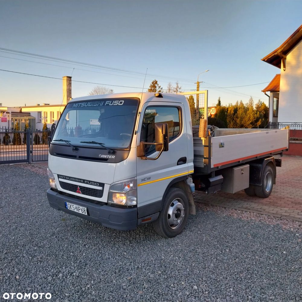 Mitsubishi Canter - 15