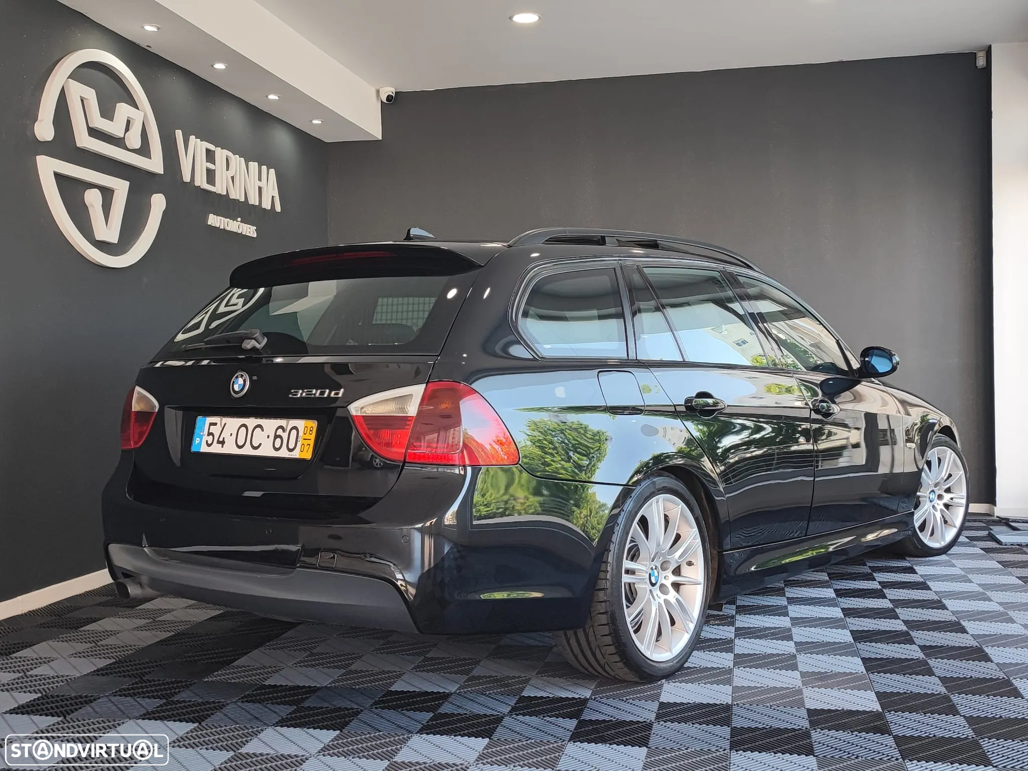 BMW 320 d Touring Navigation Sport - 15