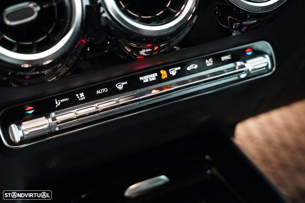 Mercedes-Benz GLA 180 d AMG Line - 13