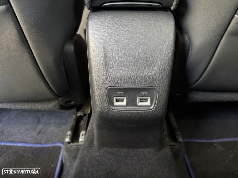 Peugeot 2008 1.5 BlueHDi Allure Pack EAT8 - 21