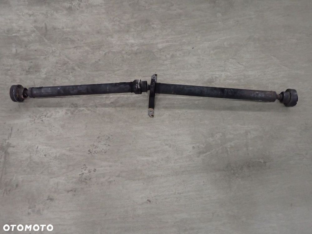 WAŁ NAPĘDOWY AUDI A4 B6  8E0521101H - 1