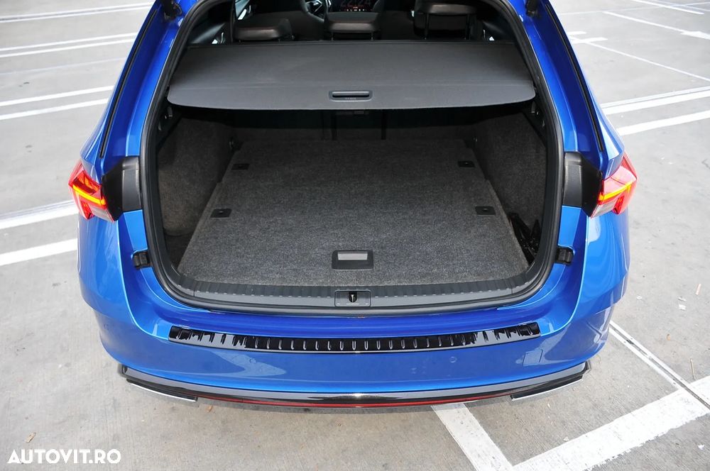 Skoda Octavia Combi 2.0 TDI DSG RS - 7