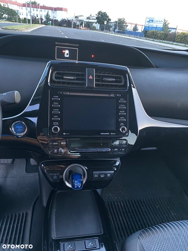 Toyota Prius - 17