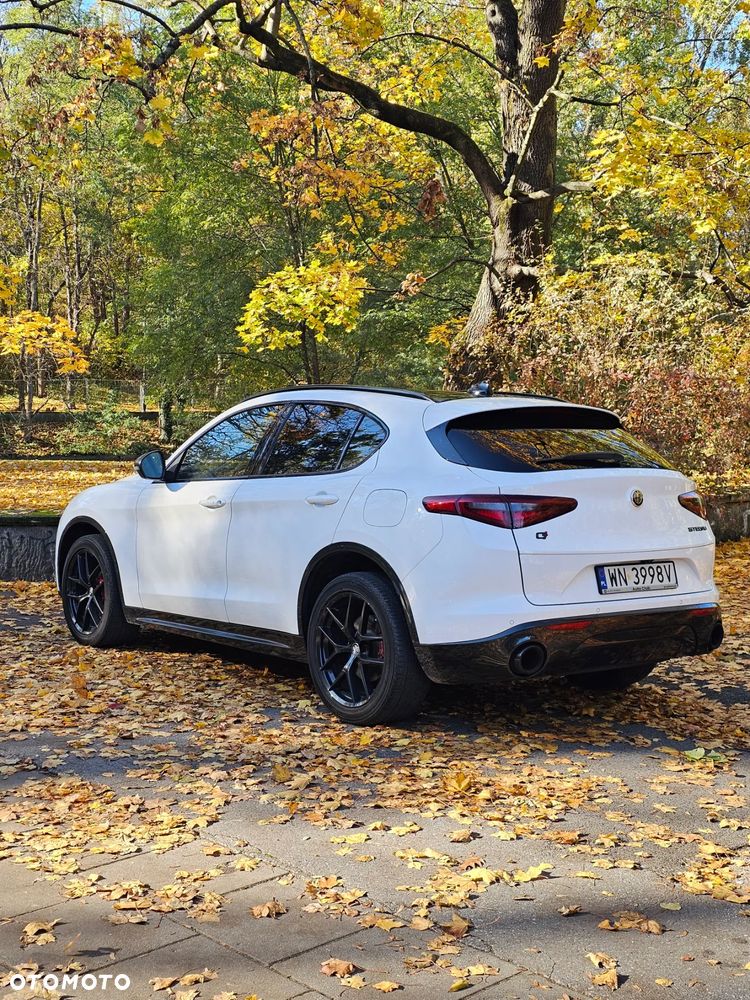 Alfa Romeo Stelvio - 6