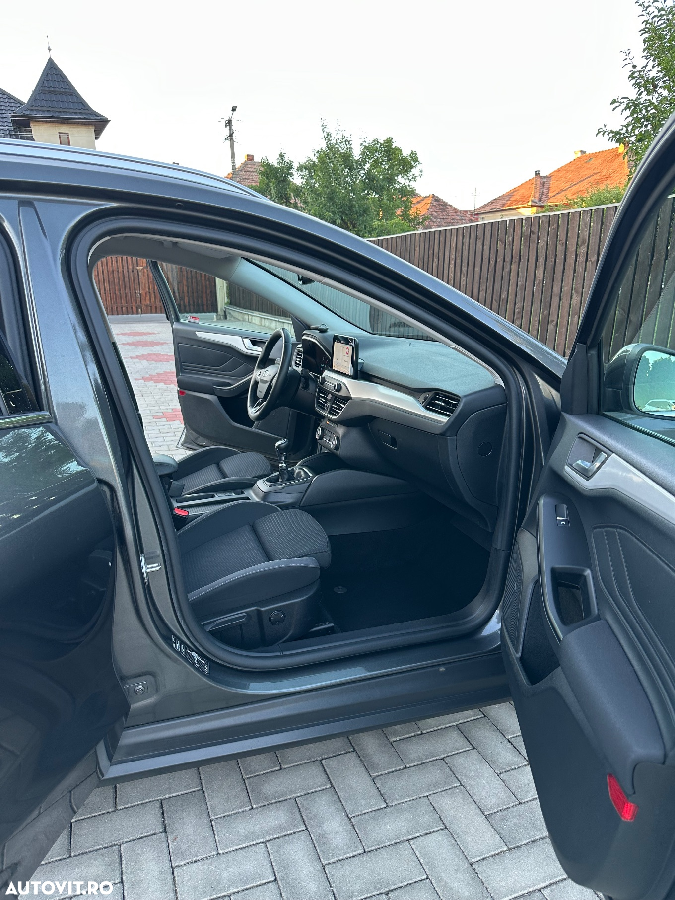 Ford Focus 2.0 EcoBlue Start-Stopp-System TITANIUM - 22