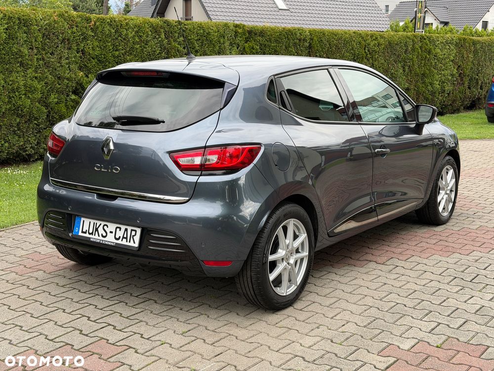 Renault Clio 1.2 16V 75 Limited - 39