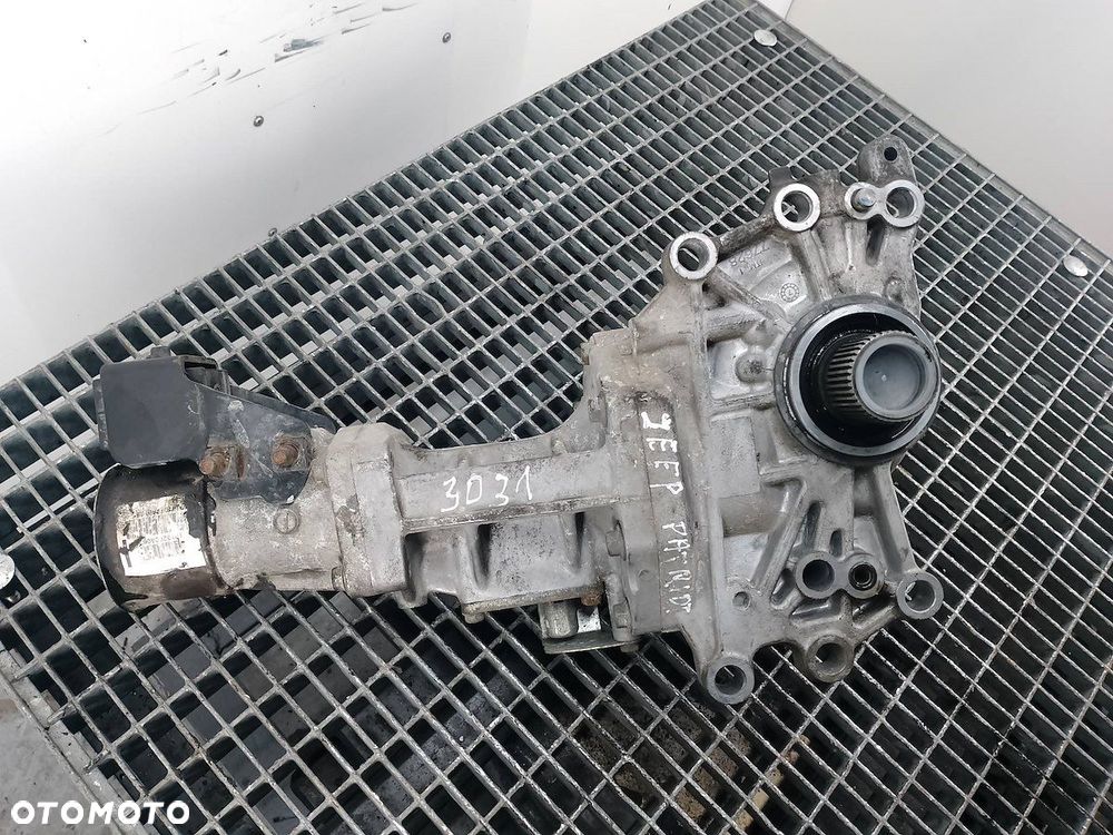 REDUKTOR SKRZYNI BIEGÓW JEEP PATRIOT 3200A067 2.4 16V - 1