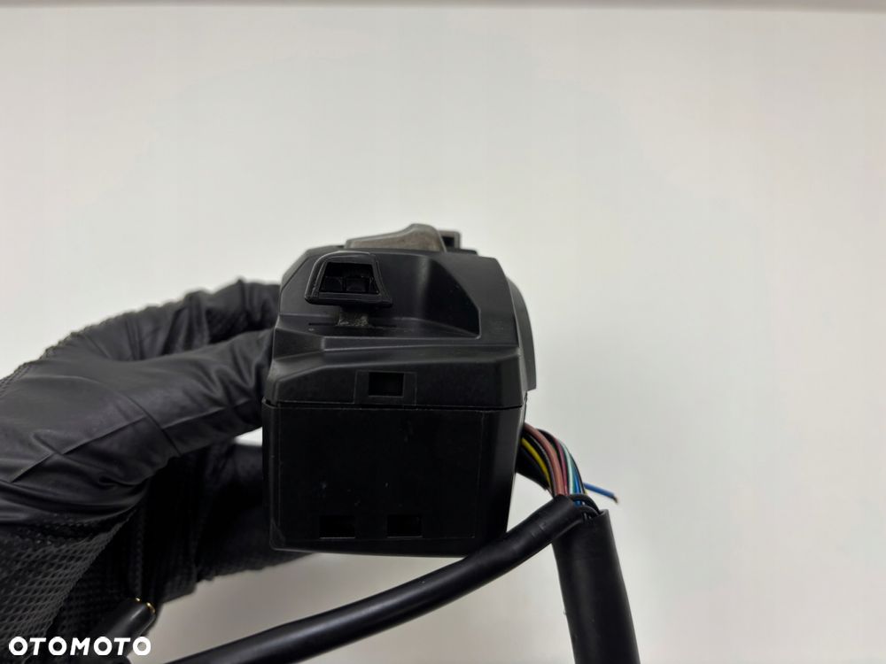 Lewy przełącznik Honda CBR 600RR PC69 2024- Oryginał - 8