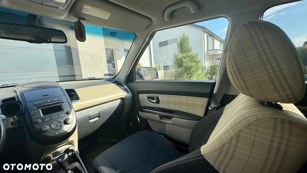 Kia Soul 1.6 CRDi L EU5 - 10