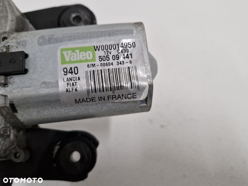 alfa romeo giulietta silniczek wycieraczki tył klapy bagażnika 50509441 - 5