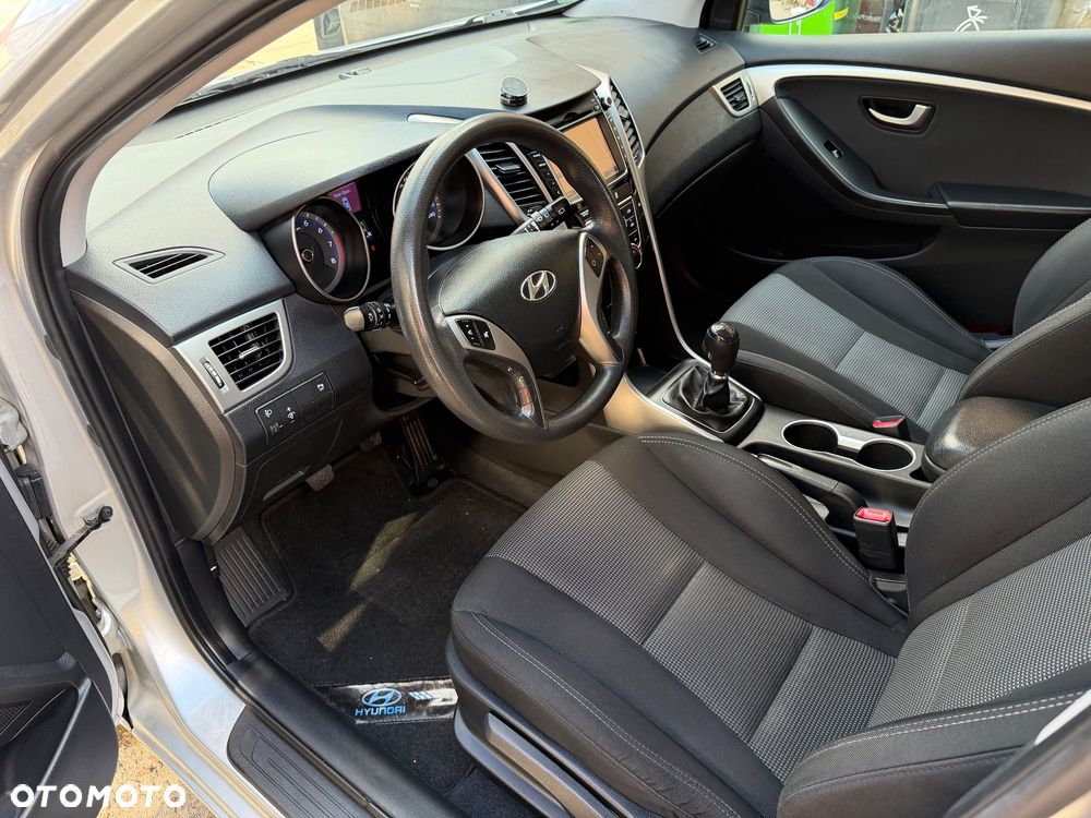 Hyundai i30 1.4 Premium - 9