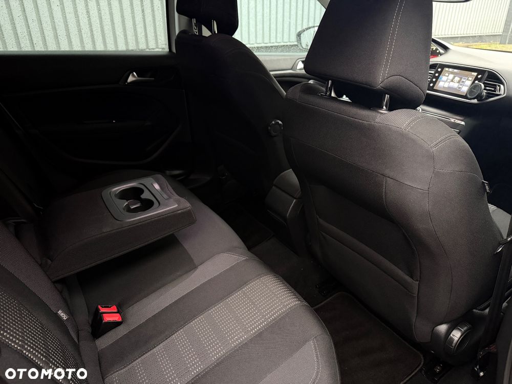 Peugeot 308 HDi FAP 110 Premium - 27