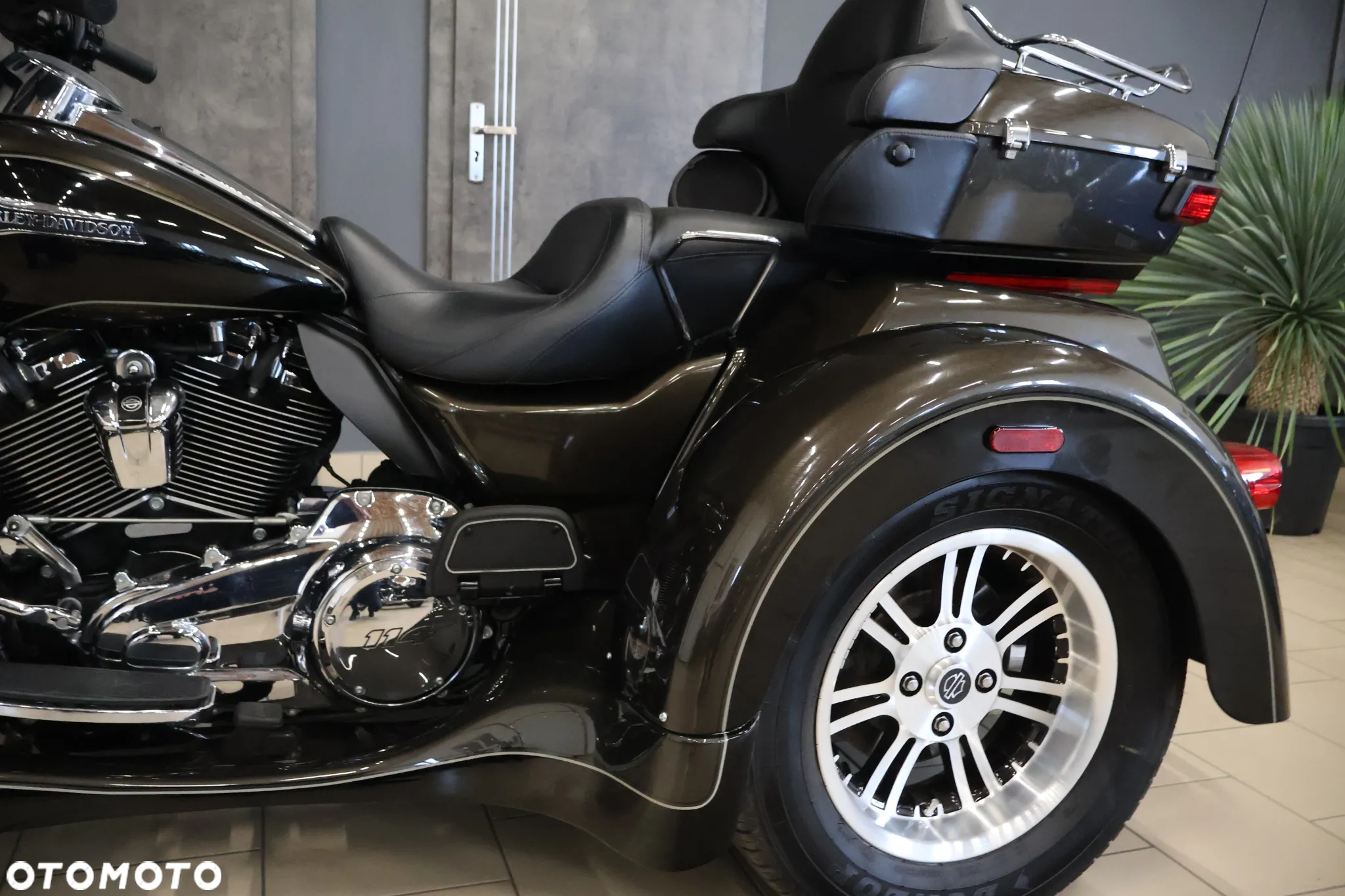 Harley-Davidson Touring Electra Glide - 22