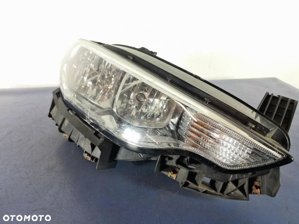 FIAT TIPO II REFLEKTOR LAMPA PRZÓD PRAWY 52094990 - 1