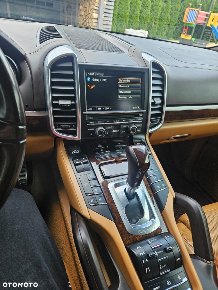 Porsche Cayenne S - 11