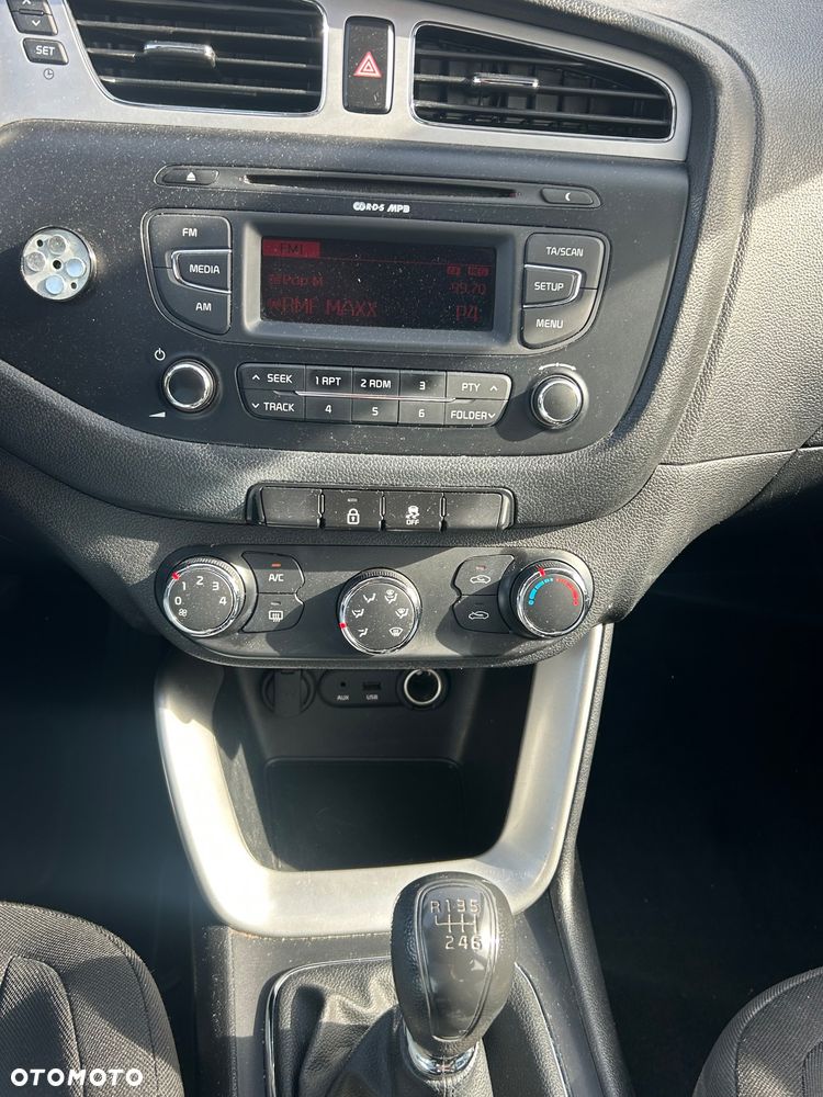 Kia Ceed - 17