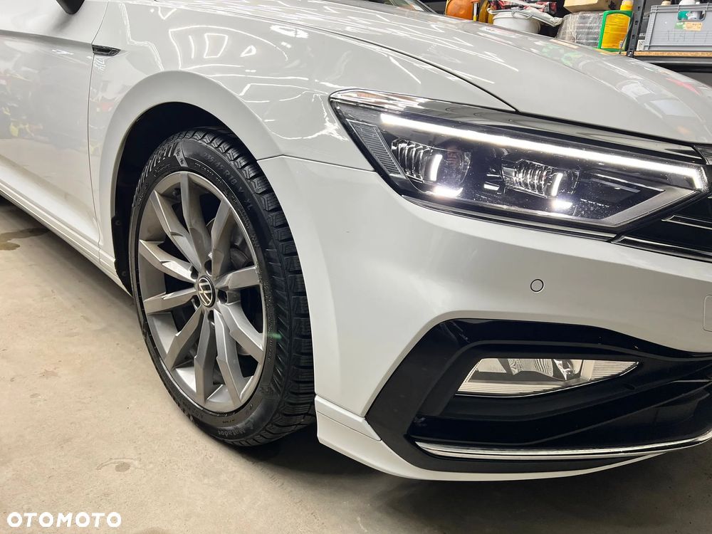 Volkswagen Passat - 10