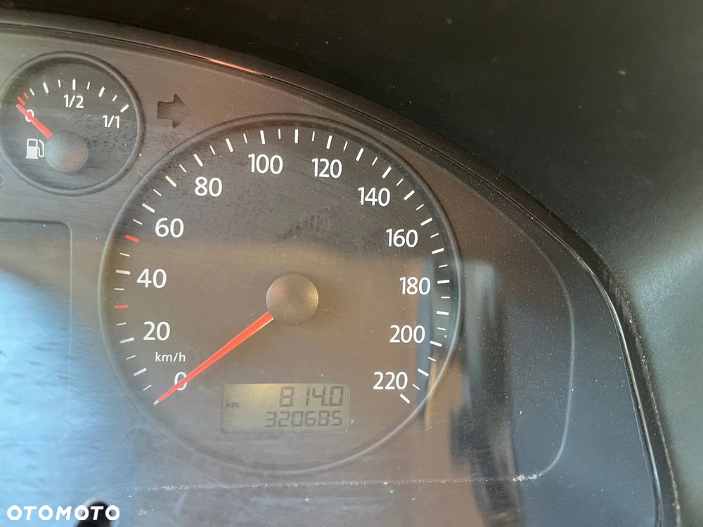 Volkswagen Transporter - 16