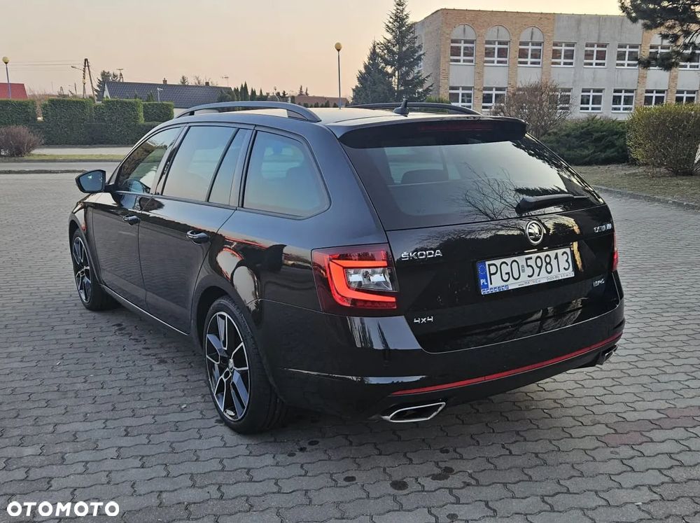 Skoda Octavia 2.0 TDI 4x4 DSG RS - 39