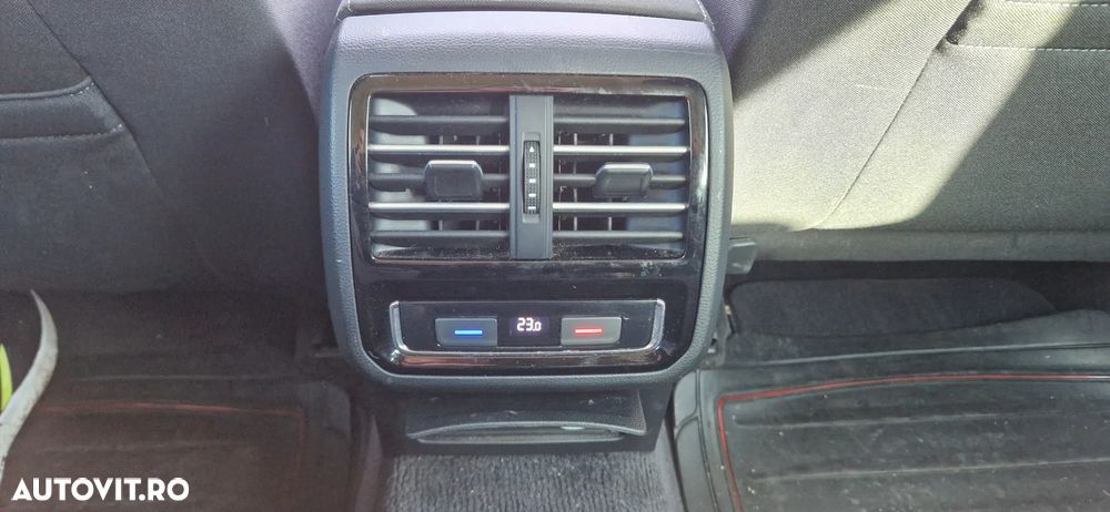 Volkswagen Passat 2.0 TDI SCR - 16