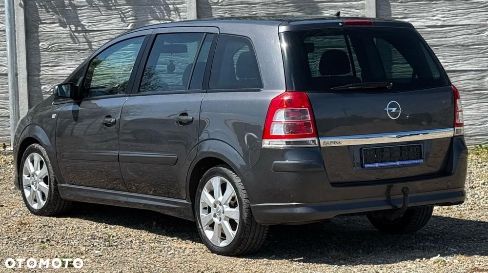 Opel Zafira 1.8 Essentia - 26