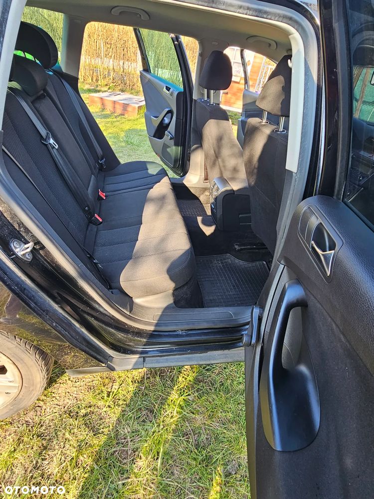 Volkswagen Passat 2.0 TDI DPF Comfortline - 28