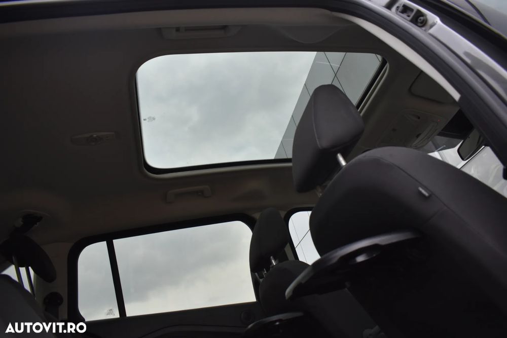 Ford Grand C-Max 2.0 TDCi Powershift Titanium - 39